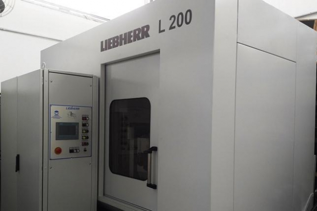 Liebherr L200